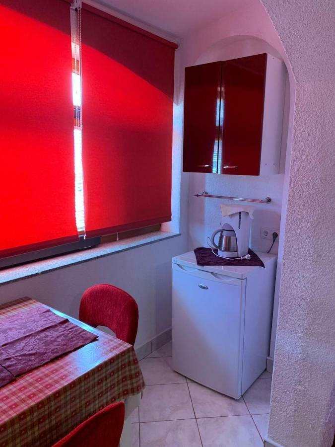 Vila Tesmija バスカ エクステリア 写真