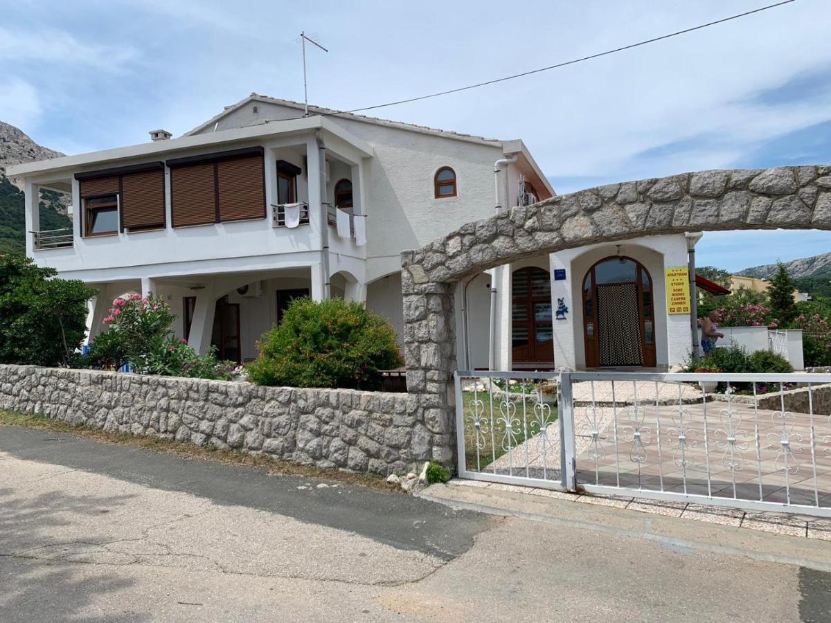 Vila Tesmija バスカ エクステリア 写真